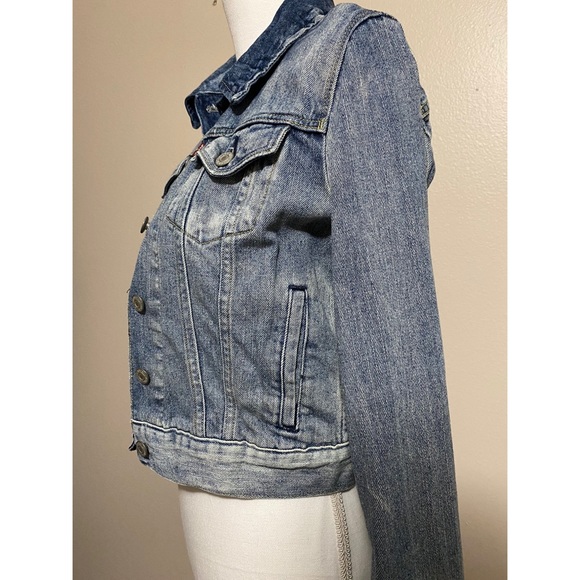 Levi’s Jean Jacket - Picture 7 of 11